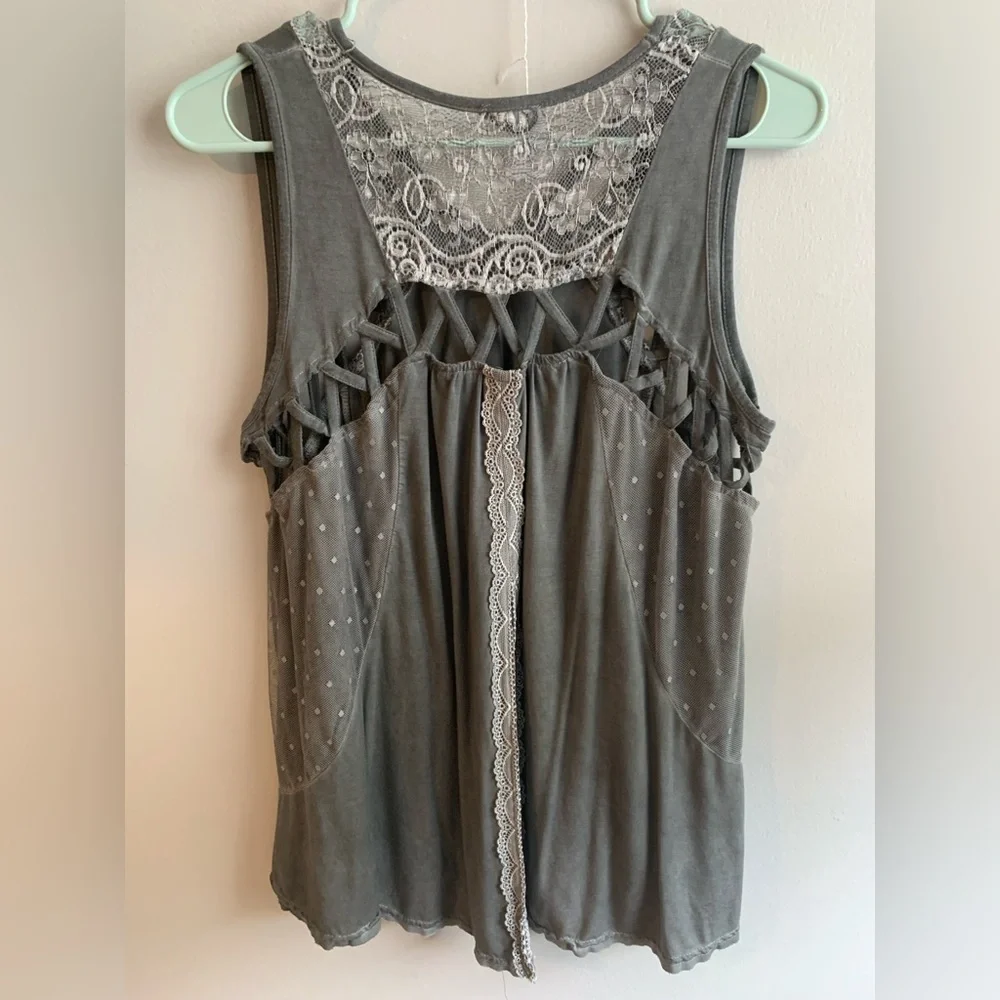 1. NWOT POL Lace Detail Tank Top - Gray - Picture 2 of 4